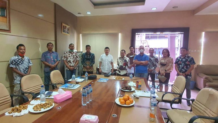 SINERGI GAPEKNAS KOTA SURABAYA DENGAN TJAKRINDO MAS