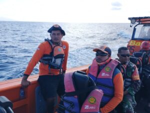 1. Bantu Pencarian Nelayan Hilang di Nusa Penida