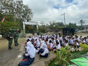 1. Pos Koki SSK IV Dum-Dum Yonarhanud 8MBC Dapat Kunjungan dari Pelajar SMP