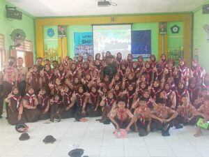 1. Babinsa Sukodadi Bekali Pelatihan Dasar Kepemimpinan Siswa