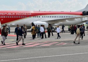 2. Mayjen TNI Rafael Granada Dampingi Kunjungan Presiden di Tiga Daerah di Jatim