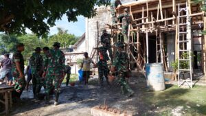 1. Koramil Sekaran dan Warga Berjibaku Selesaikan Pembangunan Tempat Ibadah