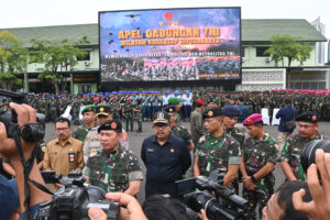 2. Mayjen TNI Rafael Granada Baay Pimpin Apel Gabungan TNI-Polri
