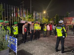2. TNI-Polri di Lamongan Patroli Gabungan, Sambang KPU dan Bawaslu