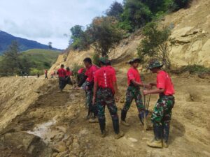 2. Yonif 721Makkasau Ambil Langkah Sigap