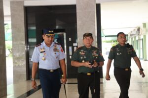 3. Mayjen TNI Rafael Granada Sambut Kunjungan Kerja Pangkogabwilhan II