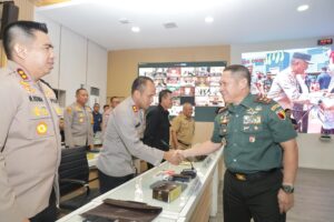 3. Mayjen TNI Rafael Terjunkan Ribuan Personil, Kawal Peringatan 1 Suro dan Suron Agung