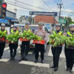 Inovasi Satlantas Sampang: Edukasi Lalu Lintas Lewat Jumat Berkah & Kebun P2L